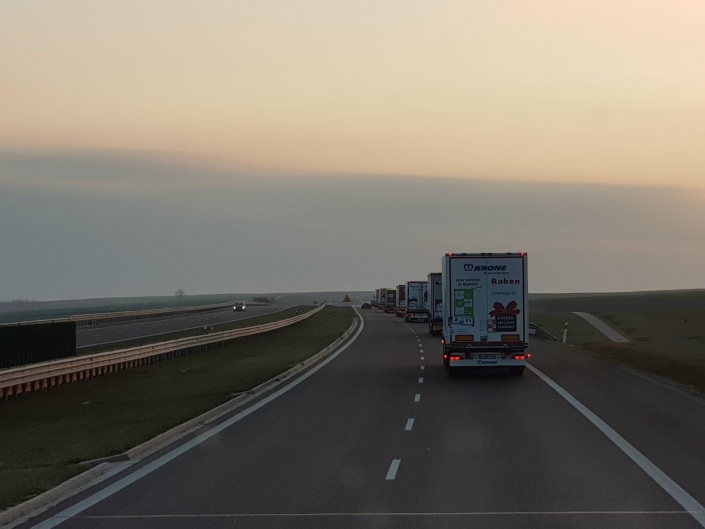 Vrachtwagens onderweg